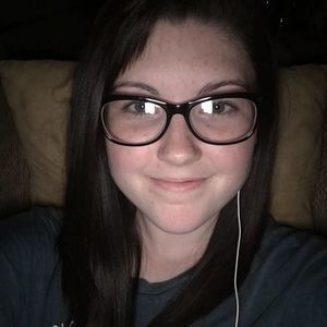 Meet your Posher, Skylar